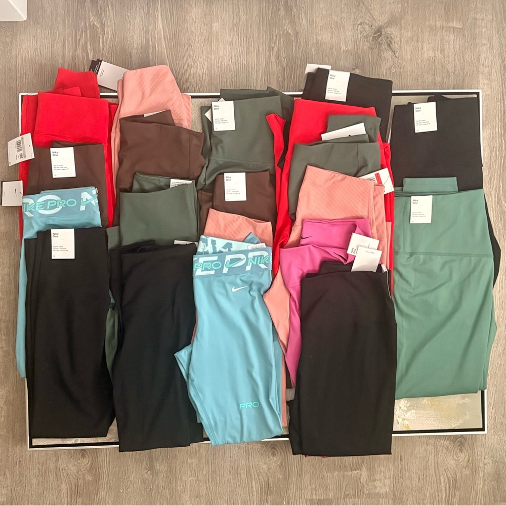 Women’s Nike Dri-Fit • Multiple Size •